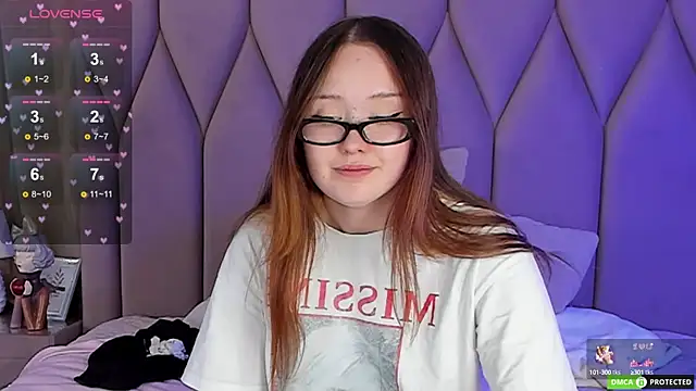 MiriaamWhite Live Sex Cams
