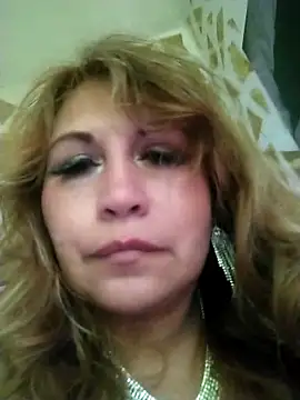 Kazsandraa Live Sex Cams
