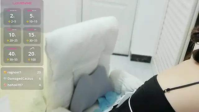 Anna-2025 Live Sex Cams