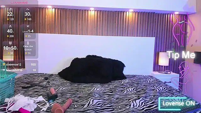 RenataCors Live Sex Cams