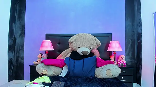 MaduraLuciana Live Sex Cams