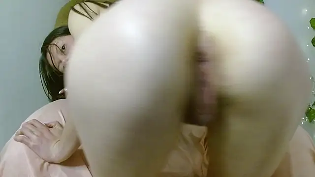 Daphne1609 Live Sex Cams