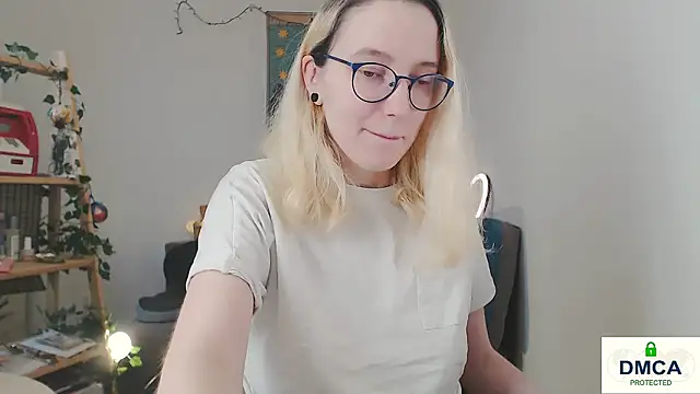 kiratarot Live Sex Cams