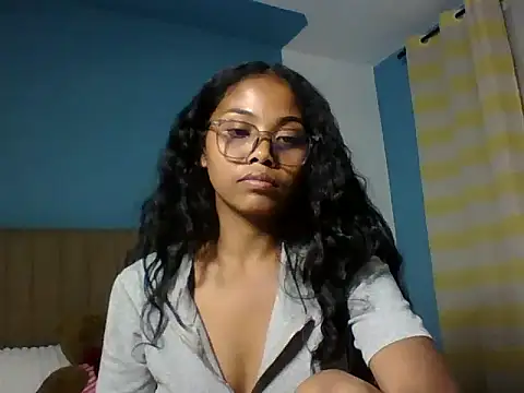 naya86 Live Sex Cams