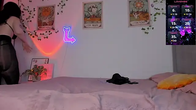 Whitekitty-exe Live Sex Cams