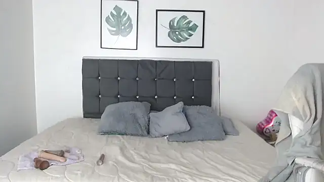 selena_yourmilf Live Sex Cams