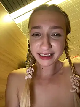 Lia__Love's Webcam Show