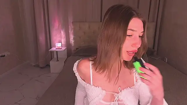 EvaAtom Live Sex Cams