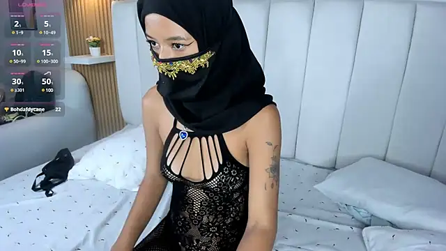 roxie_sinner Live Sex Cams