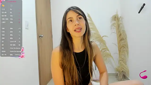 jessyegoldenn Live Sex Cams