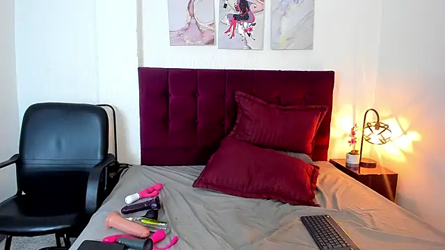Anthonelaa__ Live Sex Cams