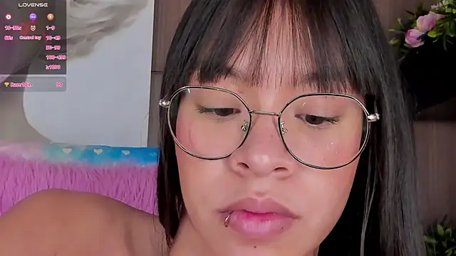 KimHiltton Live Sex Cams