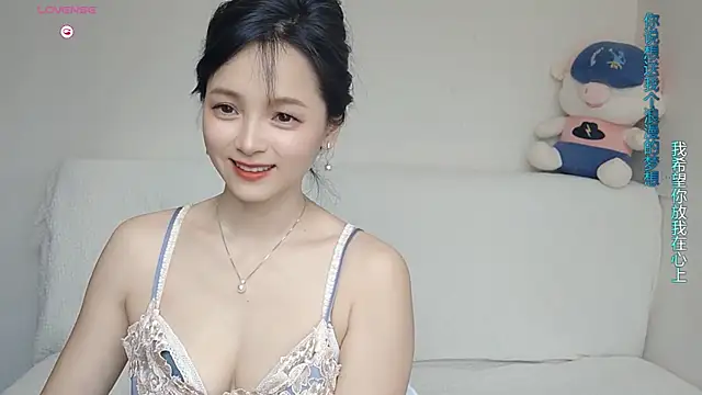 美女-Judy-在线直播