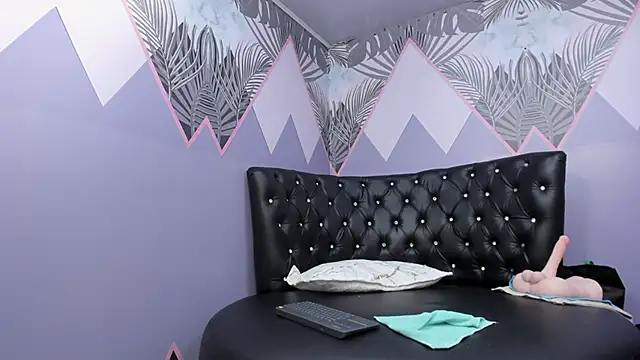 LADYKIARA Live Sex Cams