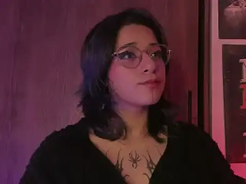 emi_clark Live Sex Cams