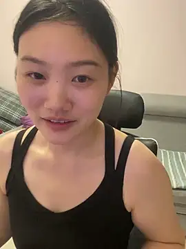 美女pangtouyubb在线直播