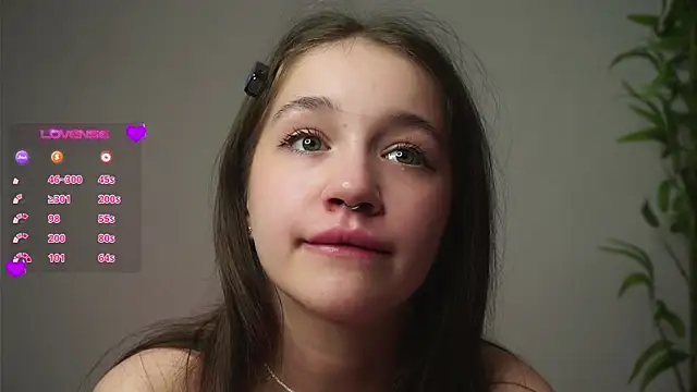 AmiLewis Live Sex Cams
