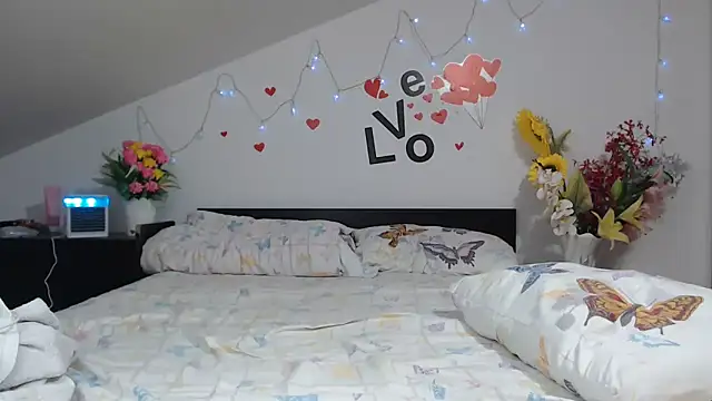 SweetMaddy888 webcam