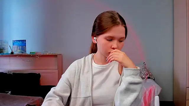 TinysRoses Live Sex Cams