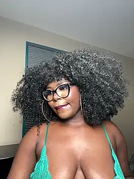 WomanNextdoor1's Webcam Show