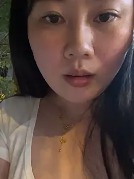美女qinger2025在线直播