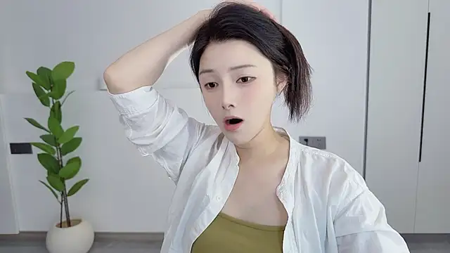 美女HaagenDazs_在线直播