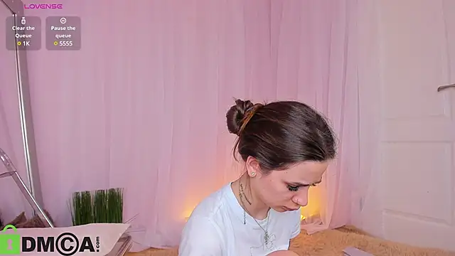 Emily_M1ly Live Sex Cams