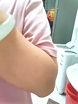 美女mimi520在线直播