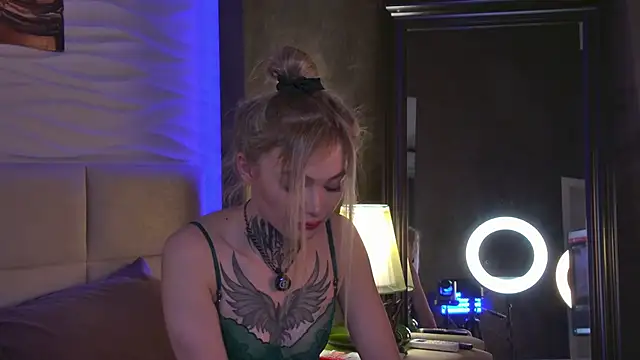 AriWild Live Sex Cams