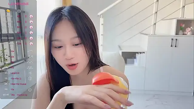 Cassie-20 Live Sex Cams