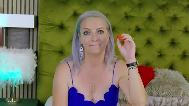 LadyTouch webcam
