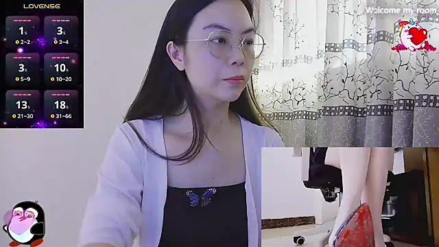美女FerFairy在线直播