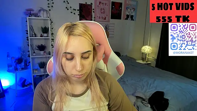 MoranaKit Live Sex Cams