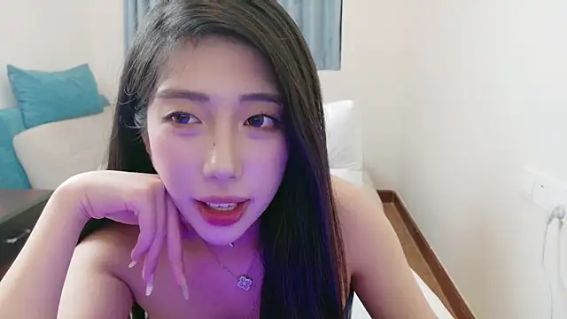 美女pipilu0001在线直播
