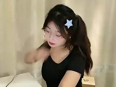 美女zengwan777在线直播