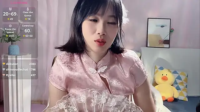 美女LaoSHI-999在线直播
