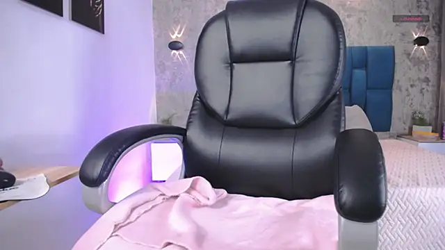 Hemmylee01 Live Sex Cams