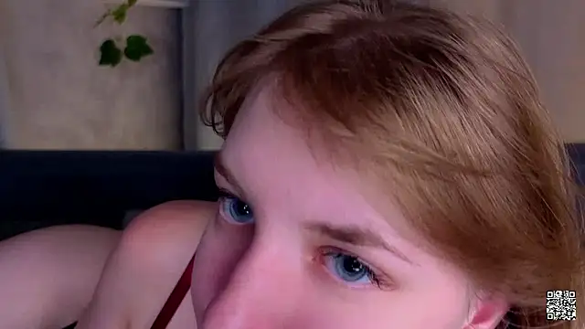 EasterBonney Live Sex Cams
