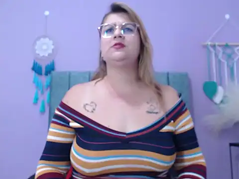 LunaMK Live Sex Cams