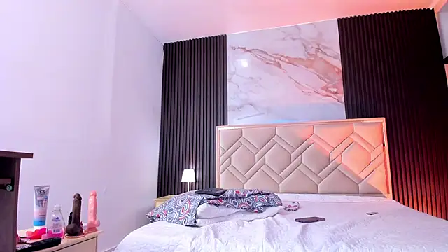 Caandyass Live Sex Cams