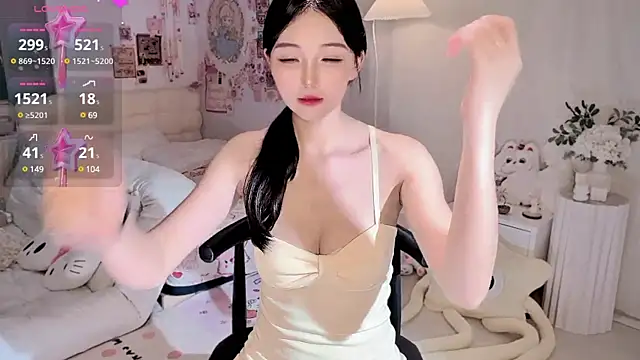 美女Yanyaio2在线直播