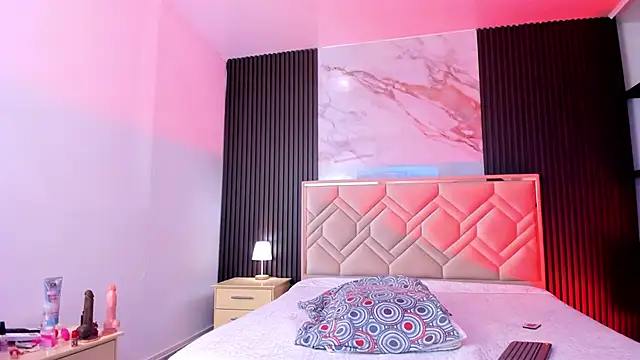 Caandyass Live Sex Cams