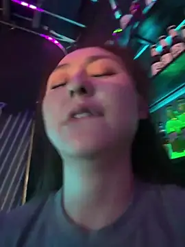 美女xiaobei_ahb在线直播