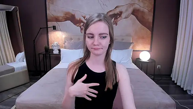 ChloeMillis Live Sex Cams