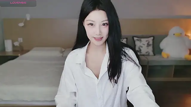 美女Lucky-baby在线直播