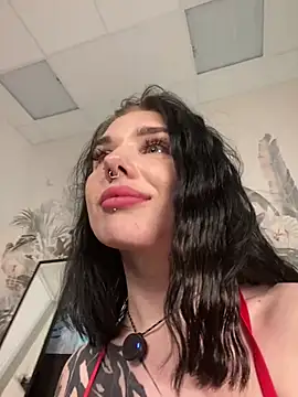 MaeveMoon's Webcam Show