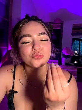 OriannaFox's Webcam Show