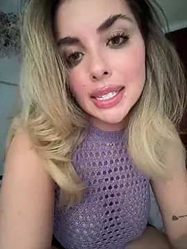 Alirawrz's Webcam Show