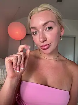 SerenaCloud's Webcam Show