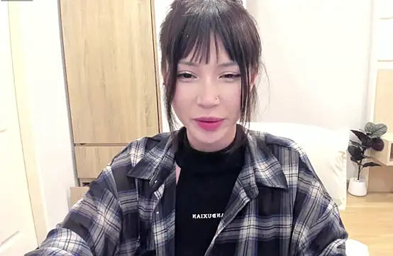 liluminh's Webcam Show